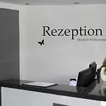 Szálloda Ruehen, 24 Stunden Check In, Kueche, Kostenfreie Parkplaetze 2*