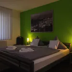 Ruehen, 24 Stunden Check In, Kueche, Kostenfreie Parkplaetze 2*