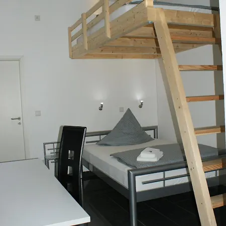 Rühen, 24 Stunden Check In, Kostenfreie Parkplätze 2*