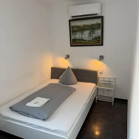 Ruehen, 24 Stunden Check In, Kueche, Kostenfreie Parkplaetze Hotel 2*
