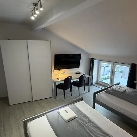 Hotel Ruehen, 24 Stunden Check In, Kueche, Kostenfreie Parkplaetze