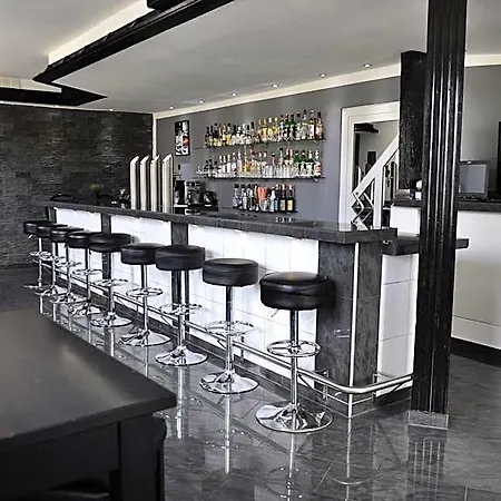 Ruehen, 24 Stunden Check In, Kueche, Kostenfreie Parkplaetze Hotel 2*