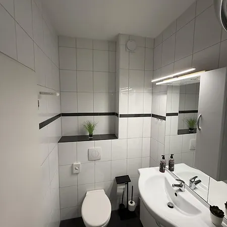 Hotel Ruehen, 24 Stunden Check In, Kueche, Kostenfreie Parkplaetze 2*