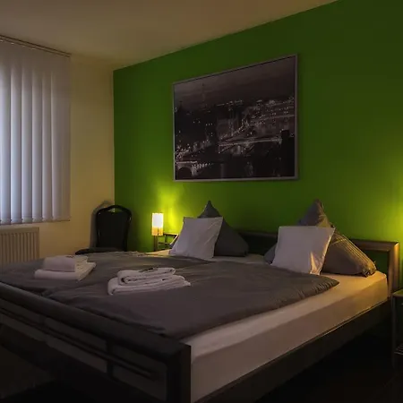 Ruehen, 24 Stunden Check In, Kueche, Kostenfreie Parkplaetze 2*