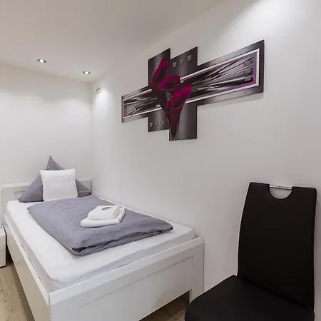 Ruehen, 24 Stunden Check In, Kueche, Kostenfreie Parkplaetze 2* Rühen