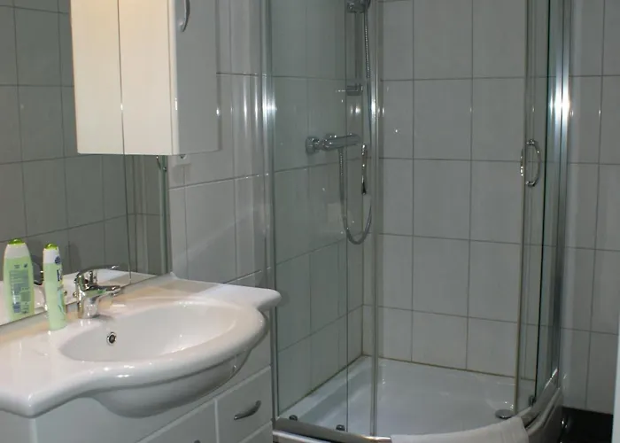Ruehen, 24 Stunden Check In, Kueche, Kostenfreie Parkplaetze Otel