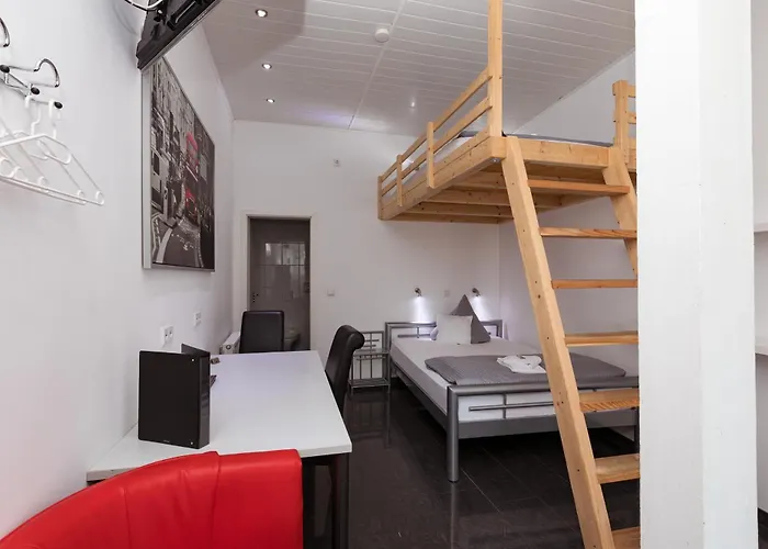 Otel Ruehen, 24 Stunden Check In, Kueche, Kostenfreie Parkplaetze 2*